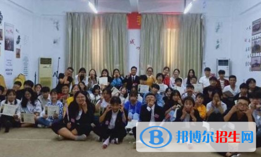 安徽經(jīng)濟貿(mào)易學(xué)校網(wǎng)站網(wǎng)址