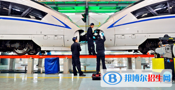 白銀2020年現(xiàn)在鐵路學校學什么專業(yè)好