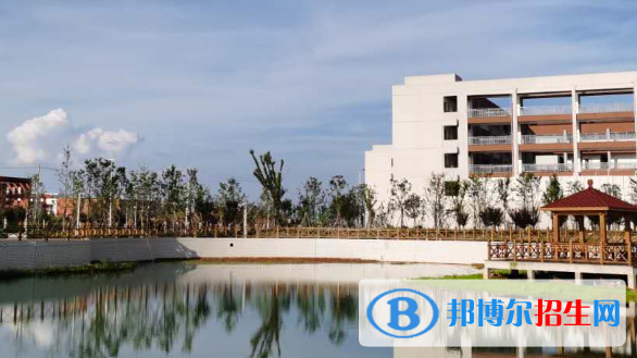 鷹潭職業(yè)技術(shù)學(xué)院2020年學(xué)費(fèi)、收費(fèi)多少