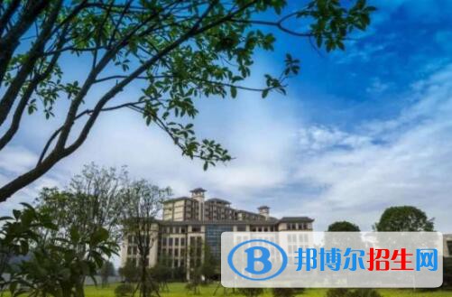重慶護理職業(yè)學院2020年報名條件、招生要求、招生對象