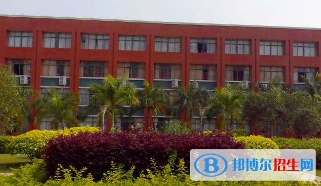 廣州華商職業(yè)學(xué)院怎么樣、好不好