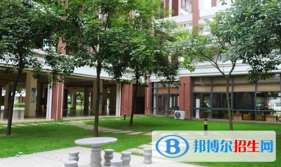 廣東碧桂園職業(yè)學院2020年招生辦聯(lián)系電話