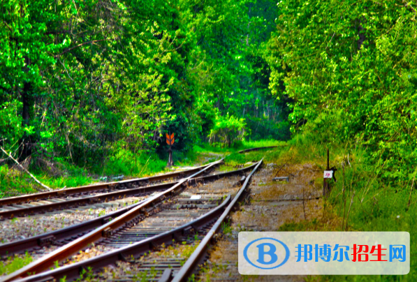 襄陽(yáng)2020年鐵路學(xué)校在哪里