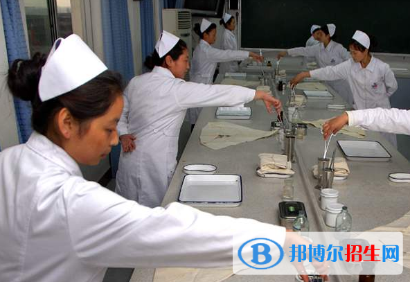 甘肅2020年讀衛(wèi)校要分數(shù)嗎