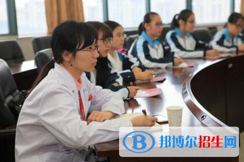四川2021年適合男生的衛(wèi)校專(zhuān)業(yè)