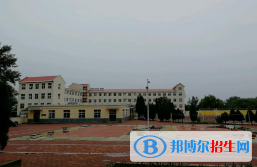  北戴河中學2021年報名條件、招生要求、招生對象