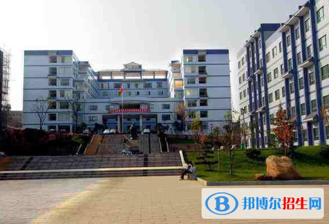 重慶2022年初中生可以去什么汽修學(xué)校