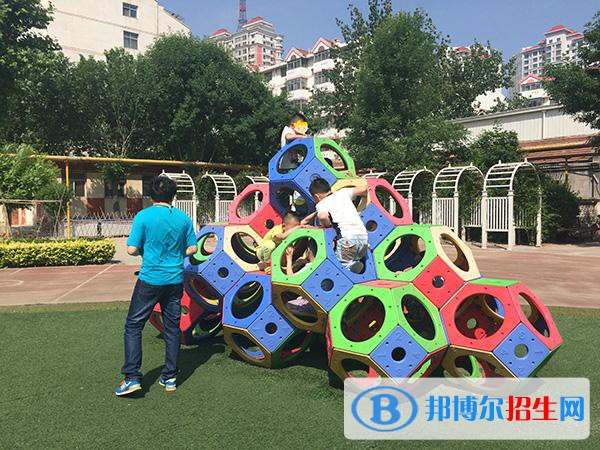 重慶2021年男生讀幼師學校好不好