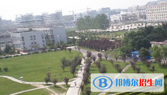 阜陽職業(yè)技術(shù)學(xué)院2021年報(bào)名條件、招生要求、招生對(duì)象