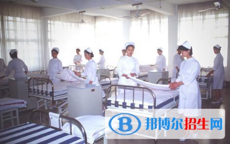 成都2021年女生上衛(wèi)校學什么好