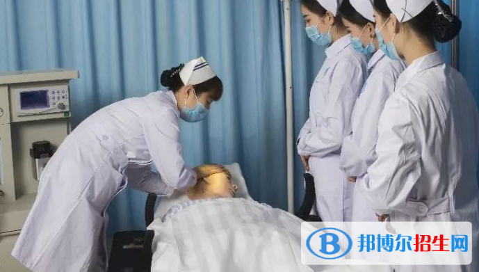 廣州2021年女生學(xué)什么衛(wèi)校好