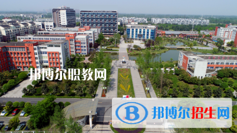 成都2021年初中畢業(yè)報什么中專學校