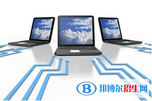 貴州2021初中生可以去什么計(jì)算機(jī)學(xué)校?有很多同學(xué)問小編計(jì)算機(jī)學(xué)校哪些是同學(xué)們可以報(bào)讀的，我知道對于同學(xué)們來說選擇學(xué)校還是一件比較麻煩的事情，同學(xué)們自己在找學(xué)校的時候由于對學(xué)校不是很了解，所以，在選擇的時候就比較麻煩，小編就來給同學(xué)們介紹一所學(xué)校，提供給同學(xué)們選擇。  貴陽市鐵二局技工學(xué)校 貴陽市鐵二局技工學(xué)校隸屬于大型國企中國中鐵二局，創(chuàng)建于上世紀(jì)80年代，是經(jīng)貴州省人力資源和社會保障廳及貴陽市教育局批準(zhǔn)成立的集學(xué)歷教育、技能培訓(xùn)、職業(yè)鑒定、就業(yè)服務(wù)于一體的國有技工學(xué)校(職業(yè)技術(shù)學(xué)校)。建校近40年來，培養(yǎng)了2萬余名技能型人才，榮獲了貴州省高技能人才培養(yǎng)基礎(chǔ)和貴州省職業(yè)技能鑒定先進(jìn)集體等榮譽(yù)稱號。  辦學(xué)優(yōu)勢  1、教師隊(duì)伍：學(xué)校注重教師團(tuán)隊(duì)的建設(shè)，近40年的辦學(xué)生涯，現(xiàn)已擁有300余名教職員工。  2、新時代的教育模式：采用“三維教學(xué)模式”，即“匠人式”技能教育 + “主體式”素質(zhì)教育 +“教授式”學(xué)歷教育。學(xué)校在新生入學(xué)第一學(xué)年實(shí)施素質(zhì)教育+技能教育，第二學(xué)年實(shí)施技能教育+學(xué)歷教育。學(xué)生必須獲得素質(zhì)教育合格證書、技能教育合格證書和學(xué)歷教育合格證書，三證齊全才算合格。其目的就是要以素質(zhì)教育為基礎(chǔ)，以技能教育為核心，以學(xué)歷教育為載體，全面、立體地培養(yǎng)高素質(zhì)、高技能、高學(xué)歷的“三高”人才。  3、管理系統(tǒng)：采用軍事化教育管理模式，打造六化管理體系：古典校園現(xiàn)代化、寢室內(nèi)務(wù)標(biāo)準(zhǔn)化、教室文化專業(yè)化、職業(yè)形象規(guī)范化、人文關(guān)懷常態(tài)化、藝術(shù)培養(yǎng)個性化作為管理核心;  4、學(xué)生管理：學(xué)校周一至周五全封閉式管理，學(xué)生不得出校，持殊情況須書面請假;周六周日及法定節(jié)假日半開放式管理，學(xué)生在值班老師處登記后方可出校，輔導(dǎo)員老師定期向家長匯報(bào)學(xué)生表現(xiàn)情況。為貼心關(guān)愛學(xué)生，學(xué)校在每個班配備一名專職輔導(dǎo)員老師和一名軍訓(xùn)教官，與學(xué)生同學(xué)習(xí)、同生活、同勞動、同活動，全面負(fù)責(zé)班級思想政治教育，全面輔導(dǎo)學(xué)生提高學(xué)習(xí)質(zhì)量、全面督促學(xué)生良好行為規(guī)范養(yǎng)成，全面培養(yǎng)學(xué)生個人獨(dú)立生活能力。  升學(xué)渠道  畢業(yè)生可通過國家主管部門相關(guān)統(tǒng)一入學(xué)考試錄取獲得高職院校的全日制統(tǒng)招大專學(xué)籍，畢業(yè)后可繼續(xù)深造就讀本科或研究生;也可以通過成人教育、自學(xué)考試、網(wǎng)絡(luò)教育、國家開放大學(xué)等學(xué)習(xí)形式獲得?？苹虮究茖W(xué)籍。  小編給同學(xué)們介紹了一所小編自己認(rèn)為非常不錯的學(xué)校，這所學(xué)校是屬于中鐵二局旗下的，學(xué)校整體的教學(xué)實(shí)力都是很不錯的，同學(xué)們在學(xué)校是可以學(xué)到專業(yè)的知識的，在就業(yè)的保障這一塊學(xué)校也有自己專門的渠道的，所以，小編認(rèn)為要學(xué)習(xí)計(jì)算機(jī)專業(yè)的話這一所學(xué)校是非常不錯的選擇的哦。