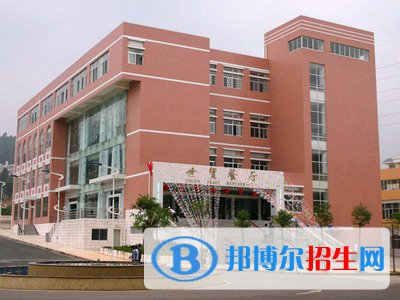 云南財經學校怎么樣，好不好