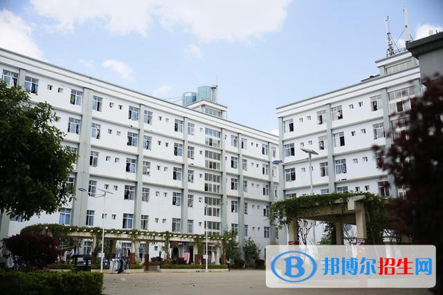 云南聯(lián)合經(jīng)濟(jì)學(xué)校怎么樣，好不好