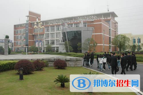 云南夏蒙衛(wèi)生學校2021年報名條件。招生要求、招生對象