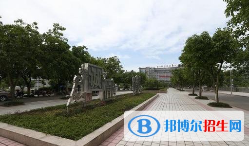 四川省東坡中等職業(yè)技術(shù)學(xué)校2021年學(xué)費(fèi)、收費(fèi)多少