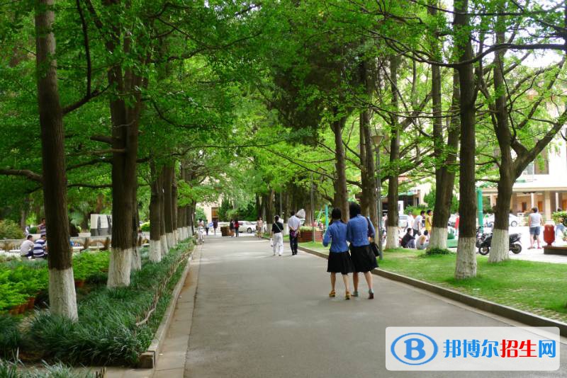 青島商務(wù)學(xué)校怎么樣、好不好