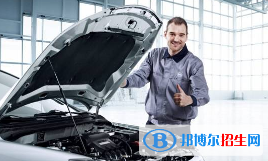 貴陽(yáng)2021年初中生報(bào)什么汽修學(xué)校好