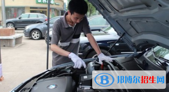 貴陽(yáng)2021年男生初中畢業(yè)上汽修學(xué)校