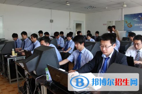 貴陽(yáng)2021年初中生學(xué)計(jì)算機(jī)學(xué)校的學(xué)校