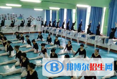 安徽2021年女孩子中專學什么專業(yè)好