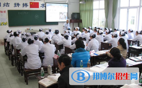 四川2021年護理學校一般讀幾年