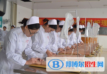 四川2021年讀什么護理學(xué)校好