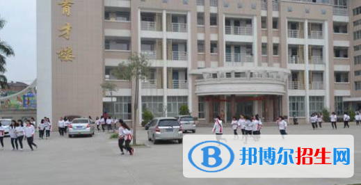 淮南市白天鵝藝術職業(yè)中專學校2021年有哪些專業(yè)