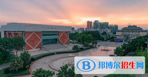 陜西2021年衛(wèi)校中專升大專考什么