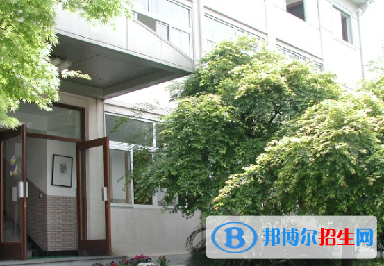 杭州美術(shù)職業(yè)學校1