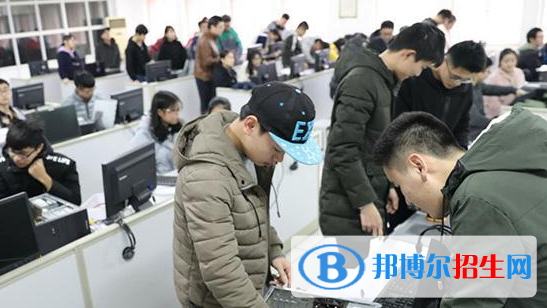 浙江2021年讀計算機學(xué)校學(xué)什么有前途