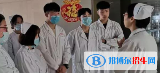 成都2021年適合男生的護(hù)理學(xué)校專(zhuān)業(yè)