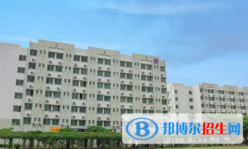 貴州2021年男生中專學什么好