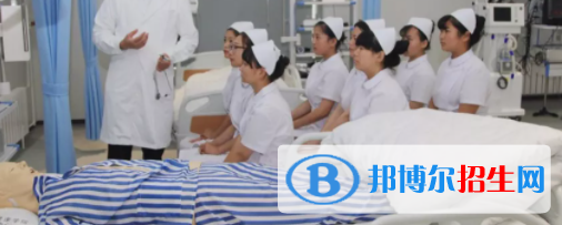 成都2021年女生讀護理學(xué)校學(xué)什么好