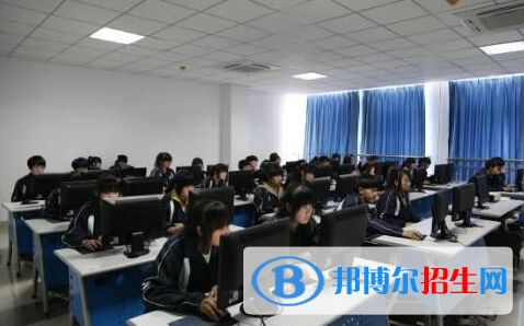 杭州2021年女生學(xué)計算機學(xué)校
