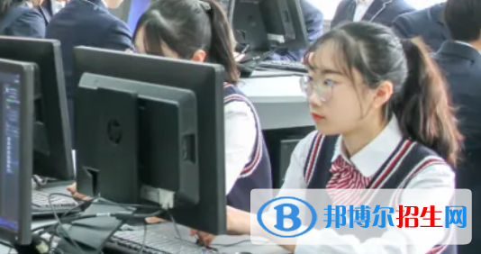 四川2021年計算機學校里面有哪些專業(yè)