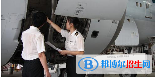 甘肅2021年航空服務學校多少錢