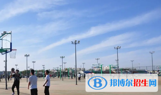 貴州2022年中專(zhuān)學(xué)校和中專(zhuān)有哪些區(qū)別