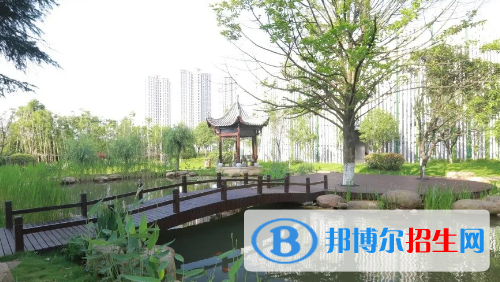貴州2022年中?？梢钥际裁醋C
