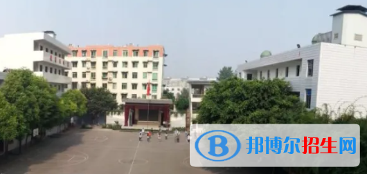 天府新區(qū)成人中等專業(yè)學(xué)校2022年報(bào)名條件、招生要求、招生對(duì)象