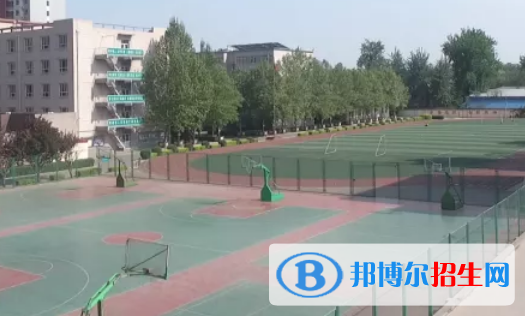 貴州2022年中專(zhuān)文憑和高中文憑哪個(gè)好