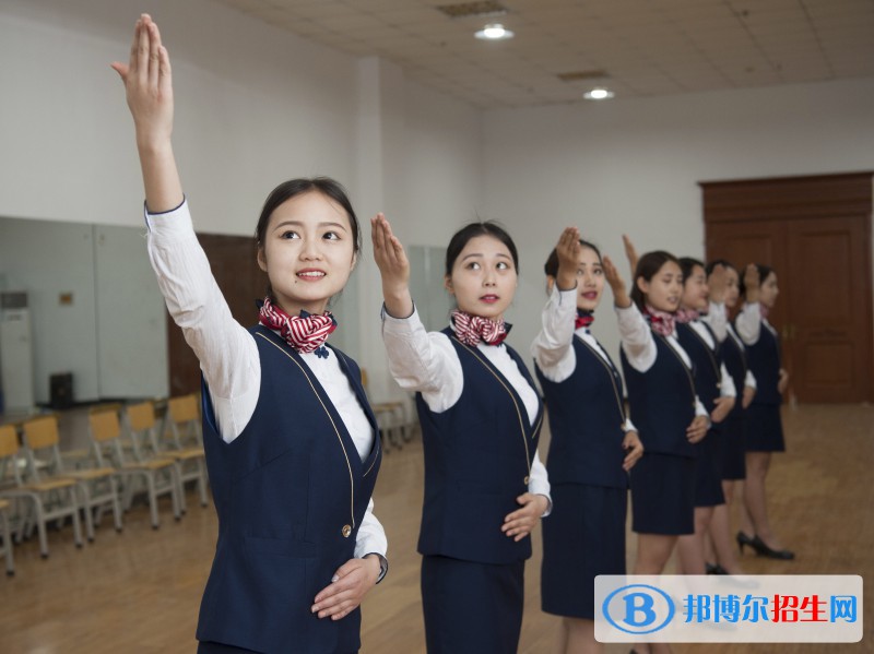 蘭州2022年現(xiàn)在讀什么航空服務學校好