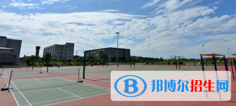 成都2022年讀計算機學(xué)校什么專業(yè)最好