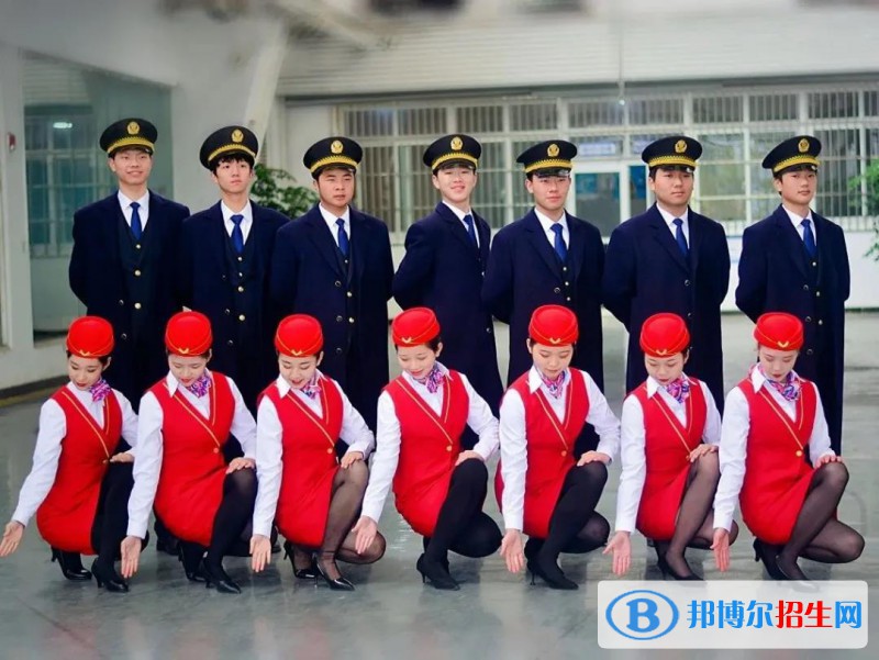 蘭州2022年職高好還是航空服務(wù)學校好