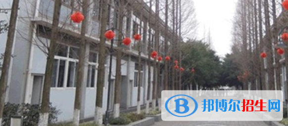 成都科華職業(yè)技術(shù)學(xué)校2022年學(xué)費(fèi)、收費(fèi)多少