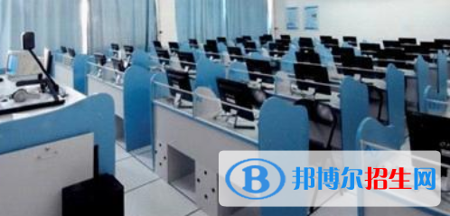 成都2022年計算機(jī)學(xué)校什么專業(yè)適合女生