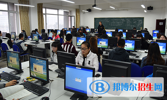 杭州2021年初中生可以考什么電子商務學校