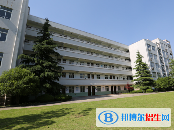 四川慧明中等專業(yè)學校2022年學費、收費多少