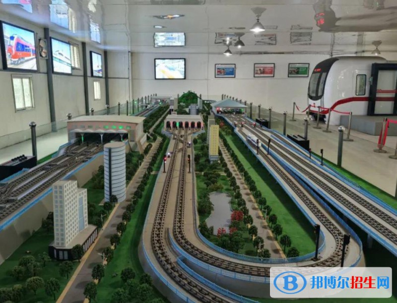 蘭州2022年100分能上軌道交通學校嗎